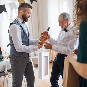 Hộp đựng rượu bằng giấy kraft sang trọng M&agrave;u n&acirc;u Giấy bền m&ocirc;i trường 3