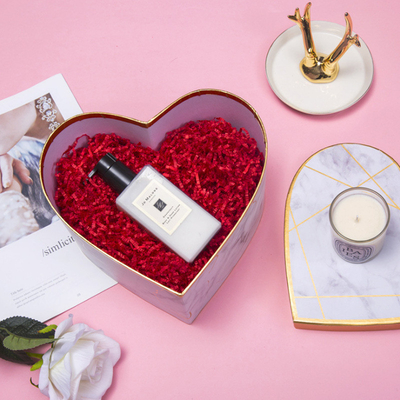 Hộp sôcôla hình trái tim tình yêu có thể phân hủy sinh học cho ngày lễ Giáng sinh Valentine