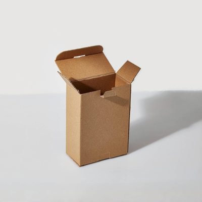 Tải lại giấy kraft tùy chỉnh hai gói cuối tuck hộp lợp lợp cho vận chuyển